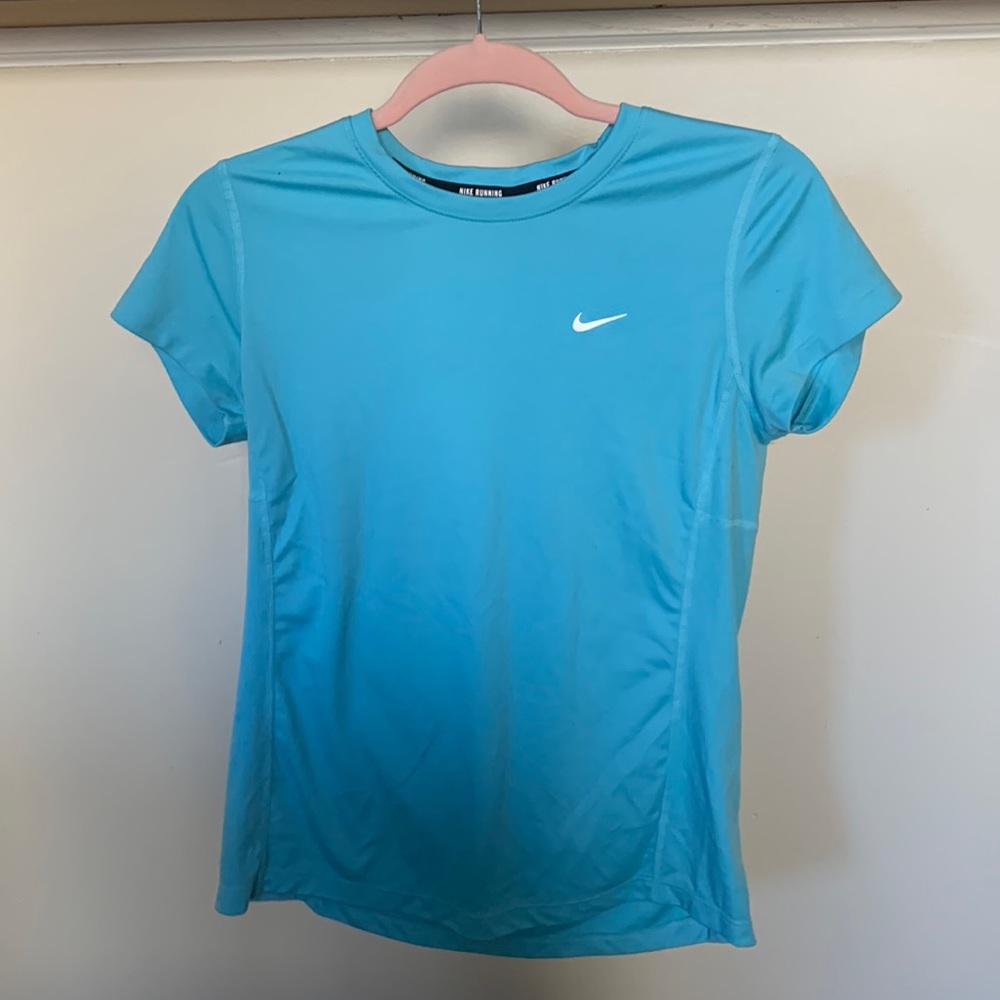 Nike Running T-Shirt (Size M)